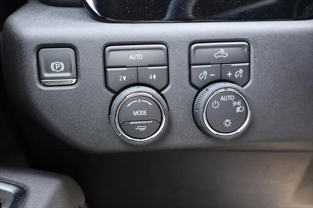 new 2025 Chevrolet Silverado 1500 car, priced at $45,693