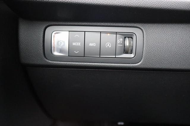 new 2025 Chevrolet Traverse car, priced at $47,980