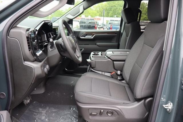 new 2025 Chevrolet Silverado 1500 car, priced at $45,693