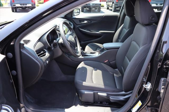 new 2025 Chevrolet Malibu car, priced at $25,203