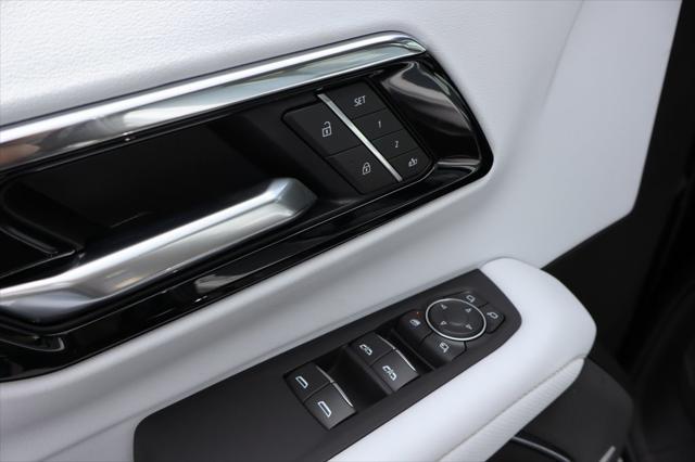 new 2025 Chevrolet Suburban car, priced at $98,544