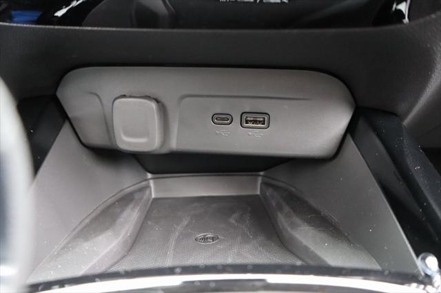 new 2025 Chevrolet Trax car, priced at $27,040