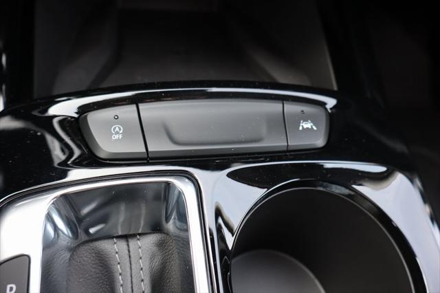 new 2025 Chevrolet Trax car, priced at $27,307