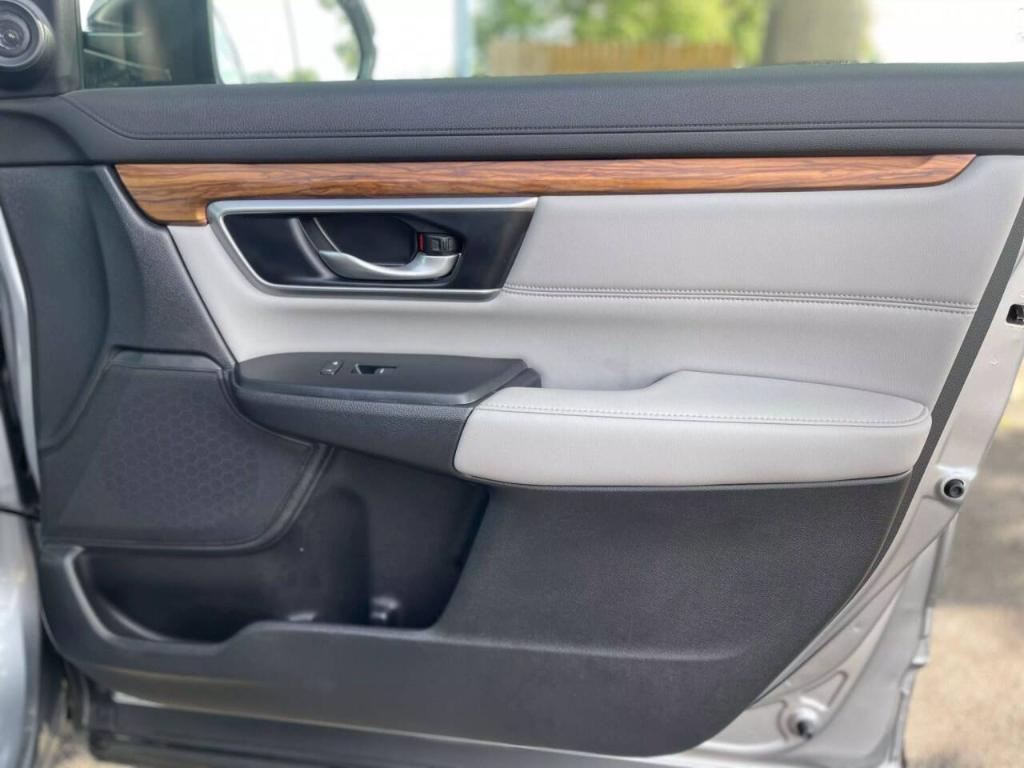 used 2022 Honda CR-V Hybrid car, priced at $27,950