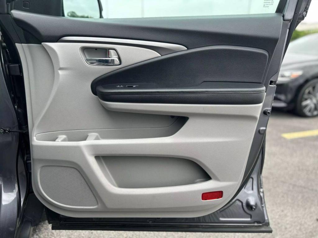 used 2022 Honda Pilot car, priced at $23,500
