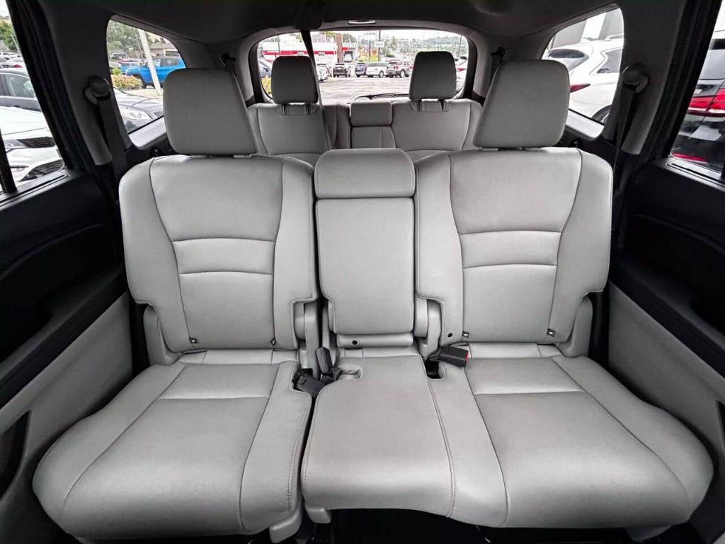 used 2022 Honda Pilot car, priced at $23,500