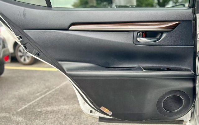 used 2016 Lexus ES 350 car, priced at $19,950