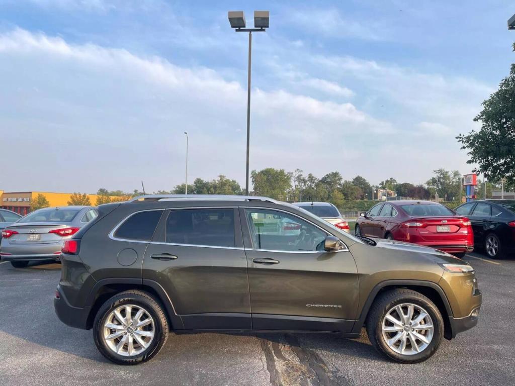 used 2016 Jeep Cherokee car, priced at $13,500