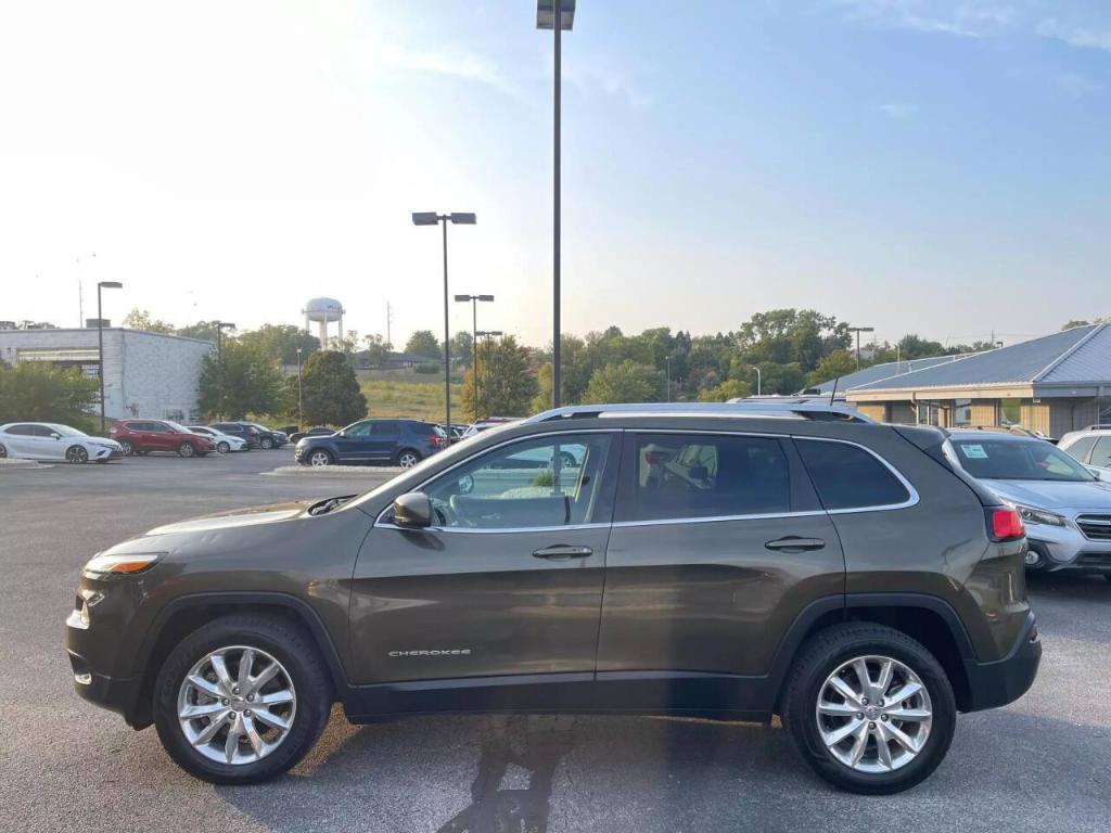 used 2016 Jeep Cherokee car, priced at $13,500