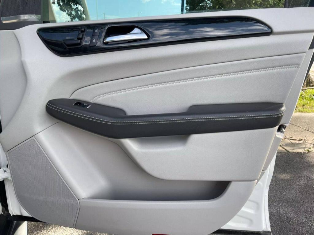 used 2015 Mercedes-Benz M-Class car, priced at $14,950