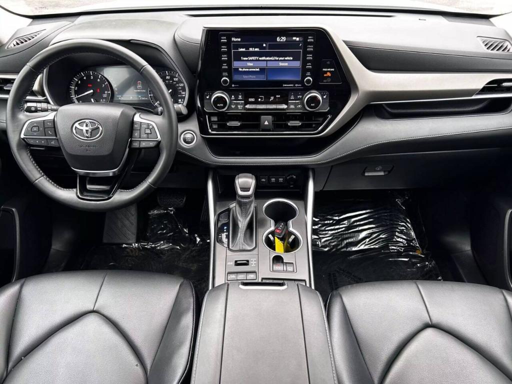 used 2021 Toyota Highlander car, priced at $34,500