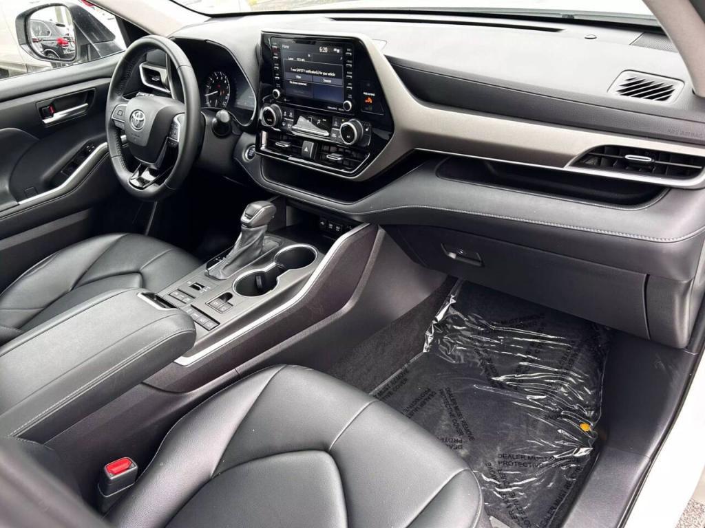 used 2021 Toyota Highlander car, priced at $34,500