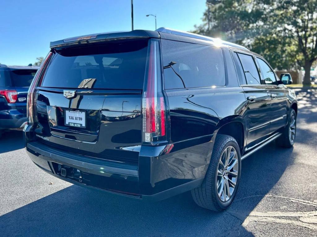 used 2020 Cadillac Escalade ESV car, priced at $36,500
