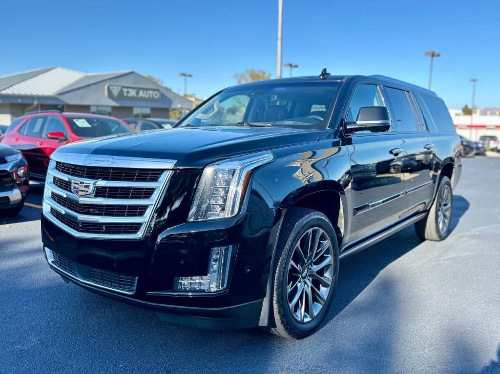 used 2020 Cadillac Escalade ESV car, priced at $36,500