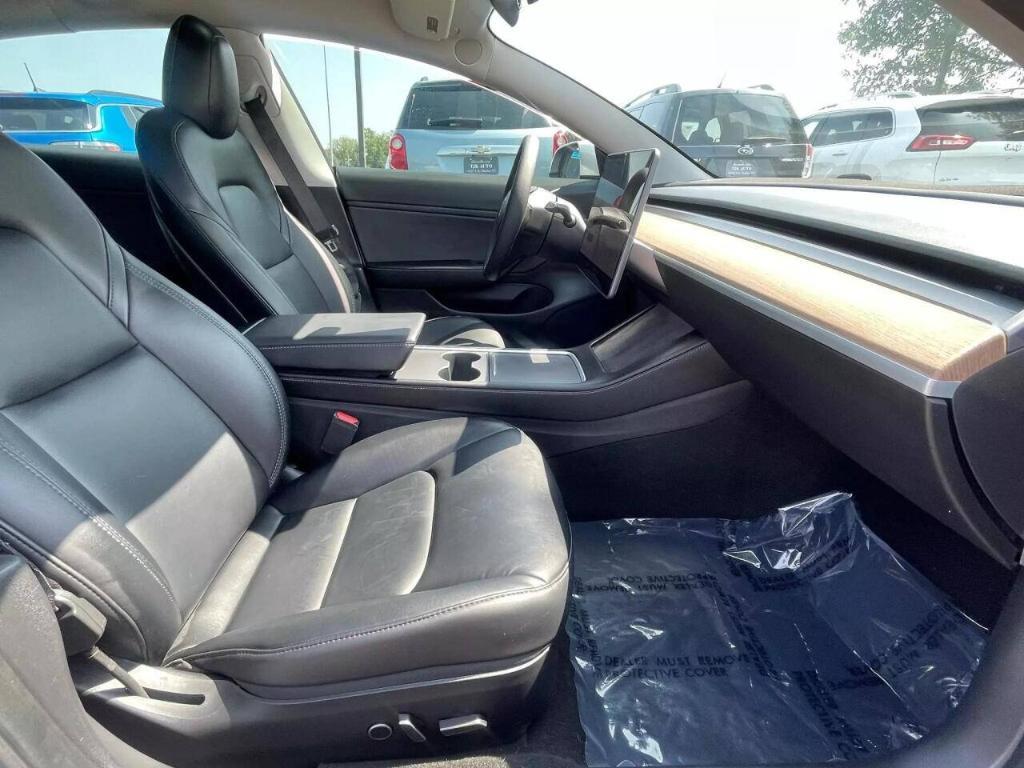 used 2021 Tesla Model 3 car, priced at $32,500