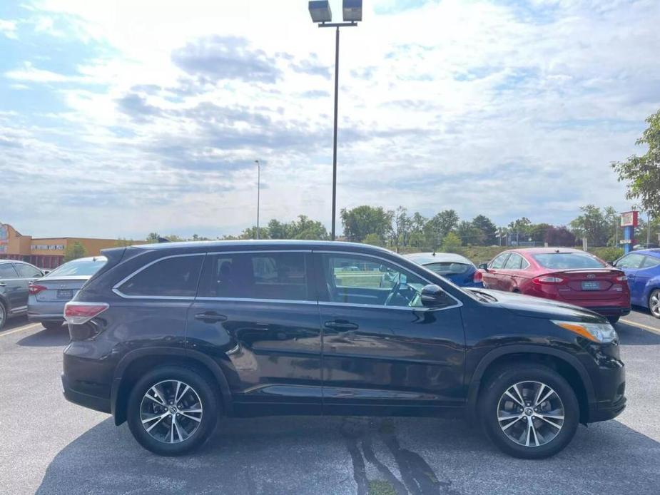 used 2016 Toyota Highlander car, priced at $20,999