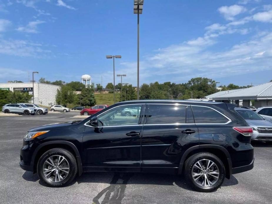 used 2016 Toyota Highlander car, priced at $20,999