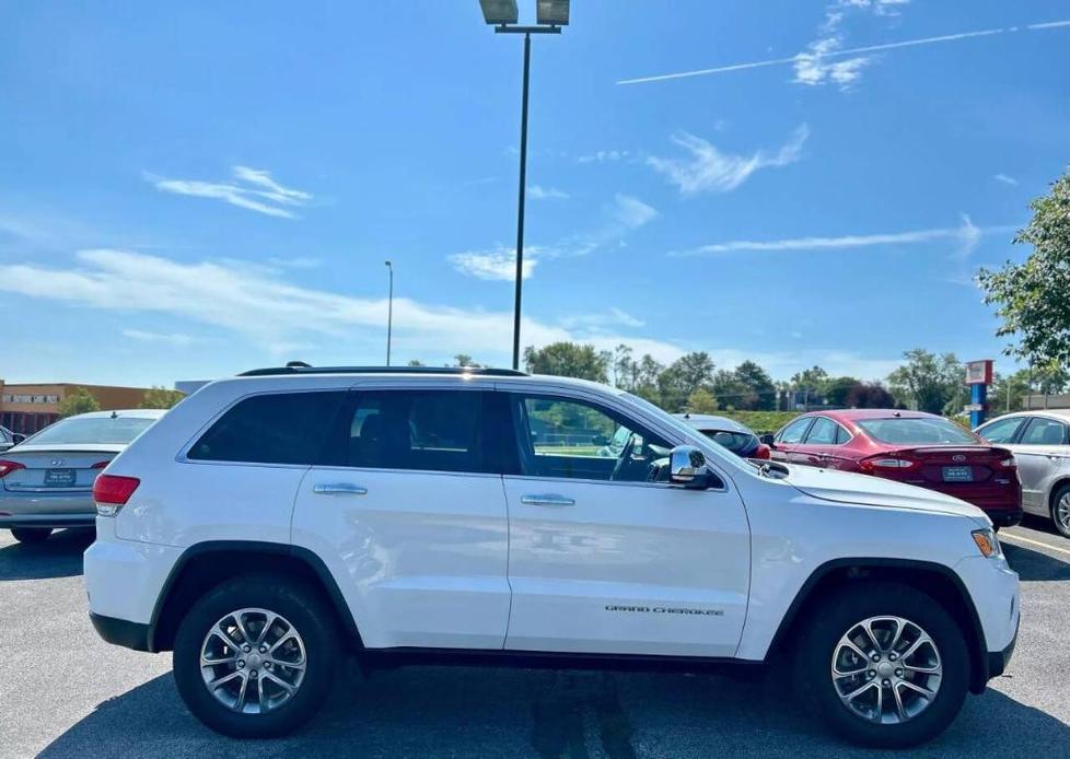 used 2016 Jeep Grand Cherokee car, priced at $16,500