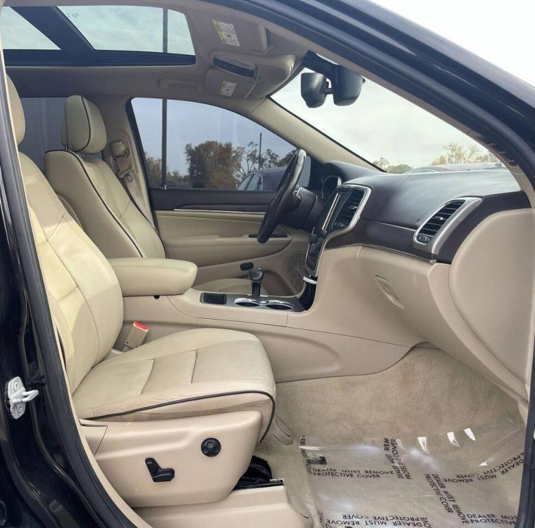 used 2014 Jeep Grand Cherokee car, priced at $11,999