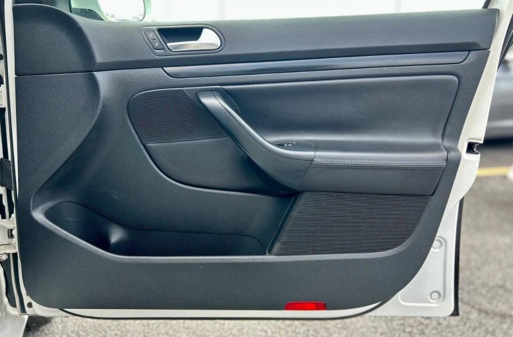 used 2010 Volkswagen Jetta car, priced at $6,500