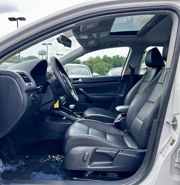 used 2010 Volkswagen Jetta car, priced at $6,500