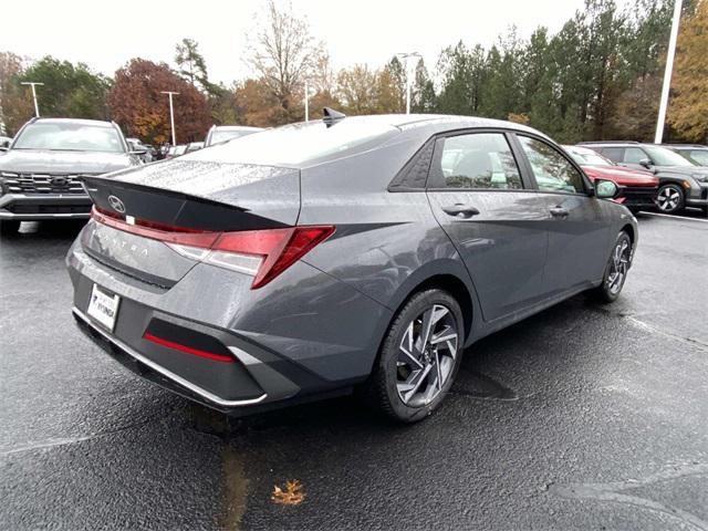 new 2025 Hyundai Elantra car, priced at $24,640