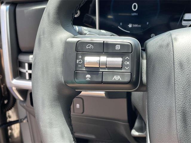 used 2025 Hyundai Santa Fe car, priced at $40,900