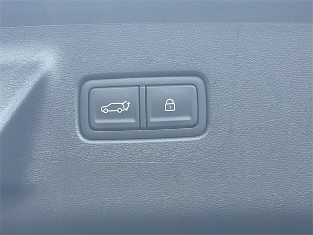 used 2025 Hyundai Santa Fe car, priced at $40,900