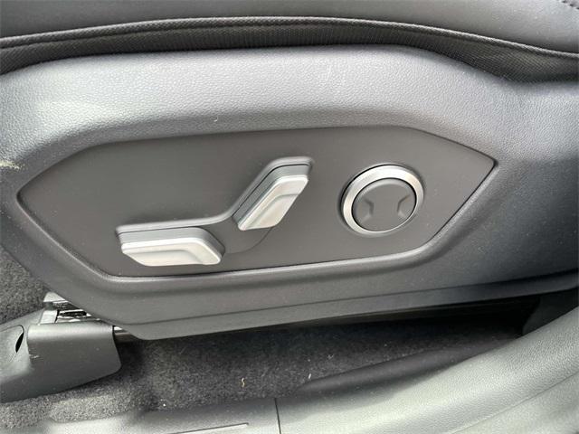 new 2025 Hyundai Santa Fe car, priced at $43,075