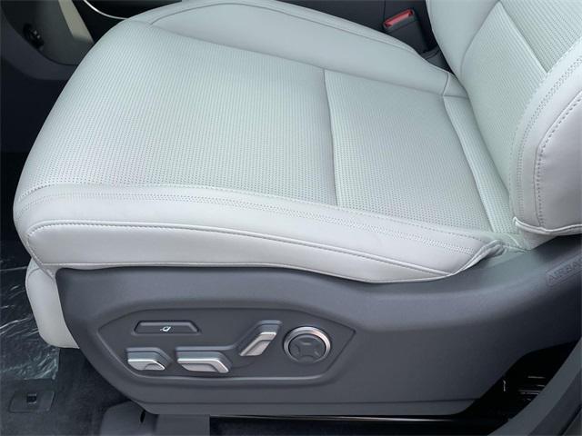 new 2025 Hyundai SANTA FE HEV car, priced at $50,684