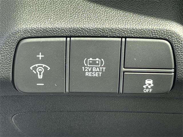 new 2025 Hyundai Elantra car, priced at $29,740