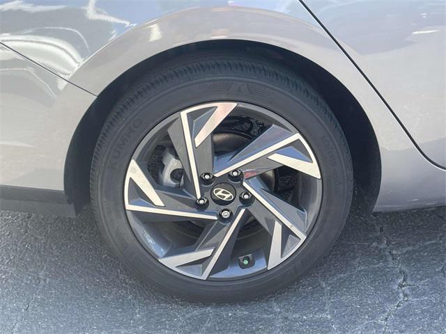 used 2025 Hyundai Elantra car, priced at $21,900