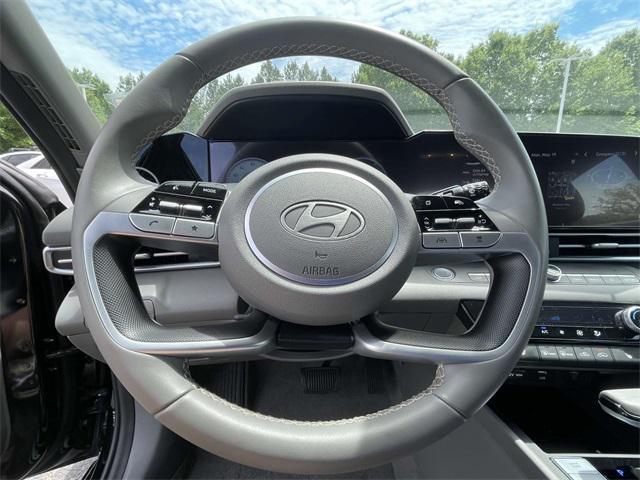 used 2025 Hyundai Elantra car, priced at $22,900