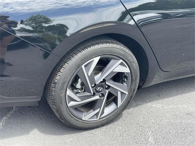 used 2025 Hyundai Elantra car, priced at $22,900