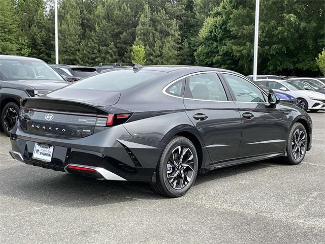 new 2024 Hyundai Sonata car, priced at $30,690