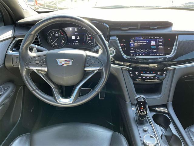 used 2023 Cadillac XT6 car, priced at $41,900