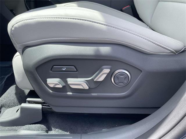 new 2025 Hyundai SANTA FE HEV car, priced at $52,229