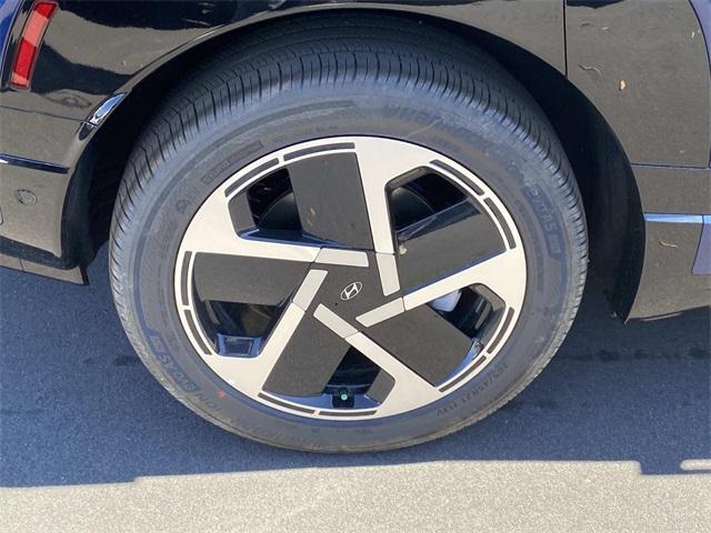 new 2026 Hyundai IONIQ 9 car, priced at $73,575