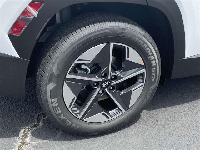 new 2025 Hyundai TUCSON Hybrid car, priced at $39,215