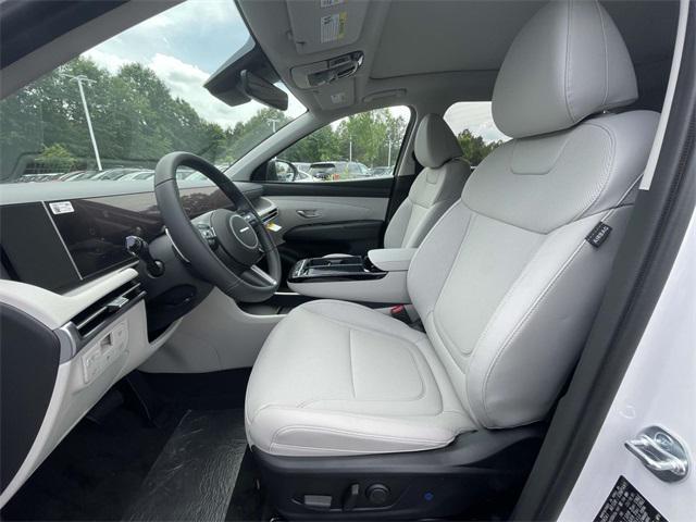 new 2025 Hyundai TUCSON Hybrid car, priced at $39,215