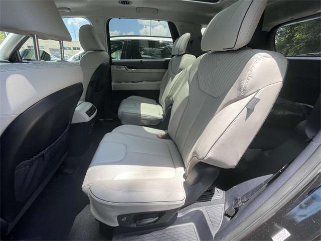 used 2024 Hyundai Palisade car, priced at $42,900