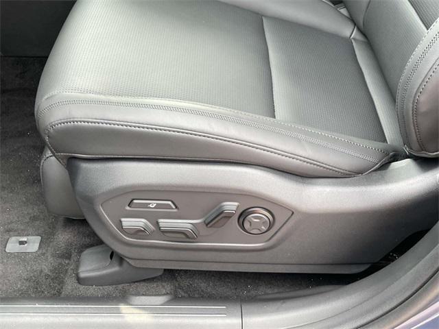 new 2025 Hyundai SANTA FE HEV car, priced at $50,325