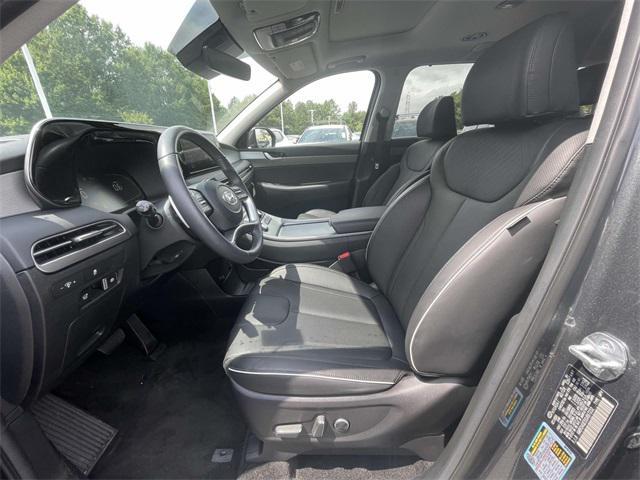 used 2025 Hyundai Palisade car, priced at $39,900