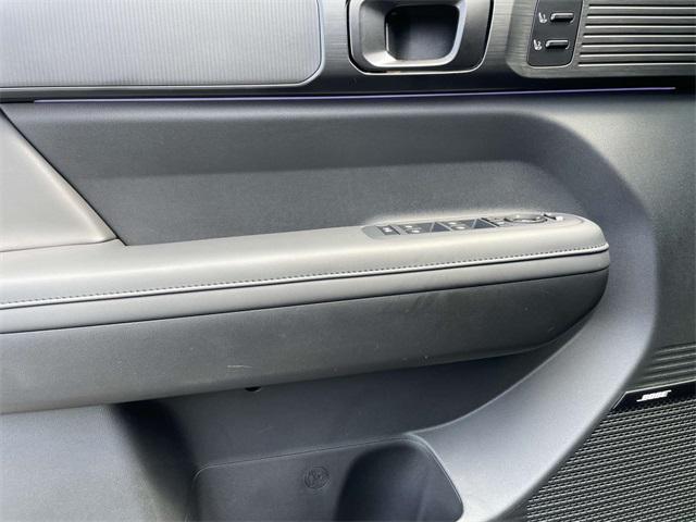 used 2025 Hyundai Santa Fe car, priced at $44,900