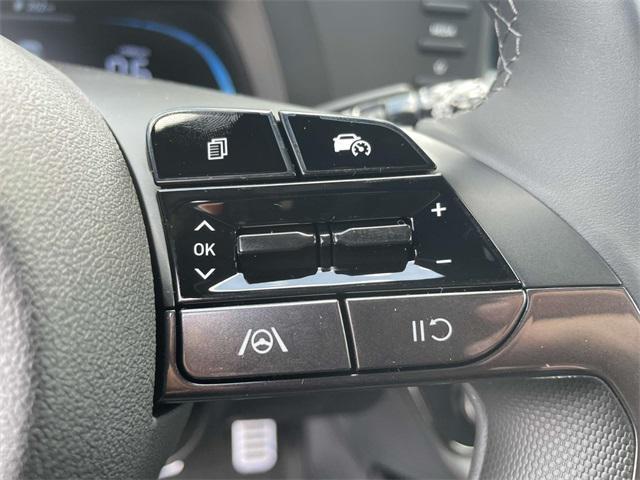 new 2025 Hyundai Elantra car, priced at $25,020