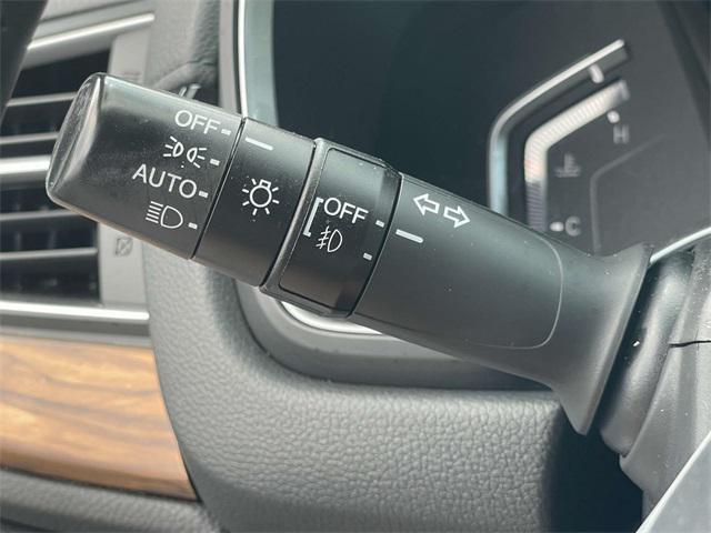 used 2020 Honda CR-V car, priced at $25,900