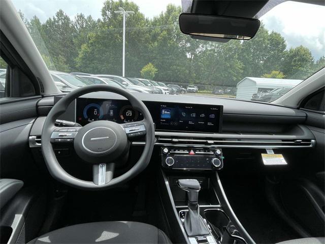 new 2025 Hyundai Tucson car, priced at $32,645