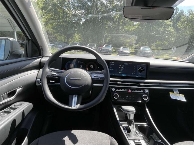 new 2025 Hyundai Tucson car, priced at $33,155