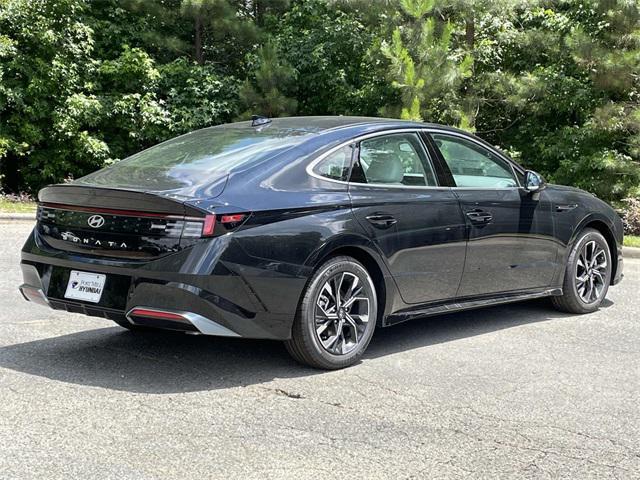 new 2024 Hyundai Sonata car, priced at $29,245