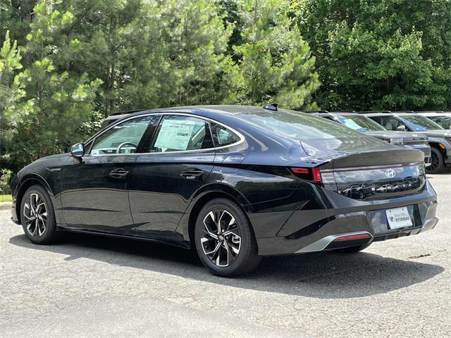 new 2024 Hyundai Sonata car, priced at $29,245